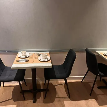 Merryl Hotel-2